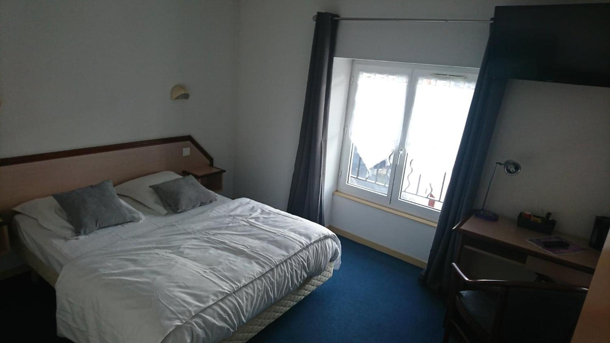 Hotel Les Deux Porches Verrieres  エクステリア 写真