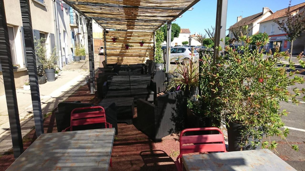Hotel Les Deux Porches Verrieres  エクステリア 写真