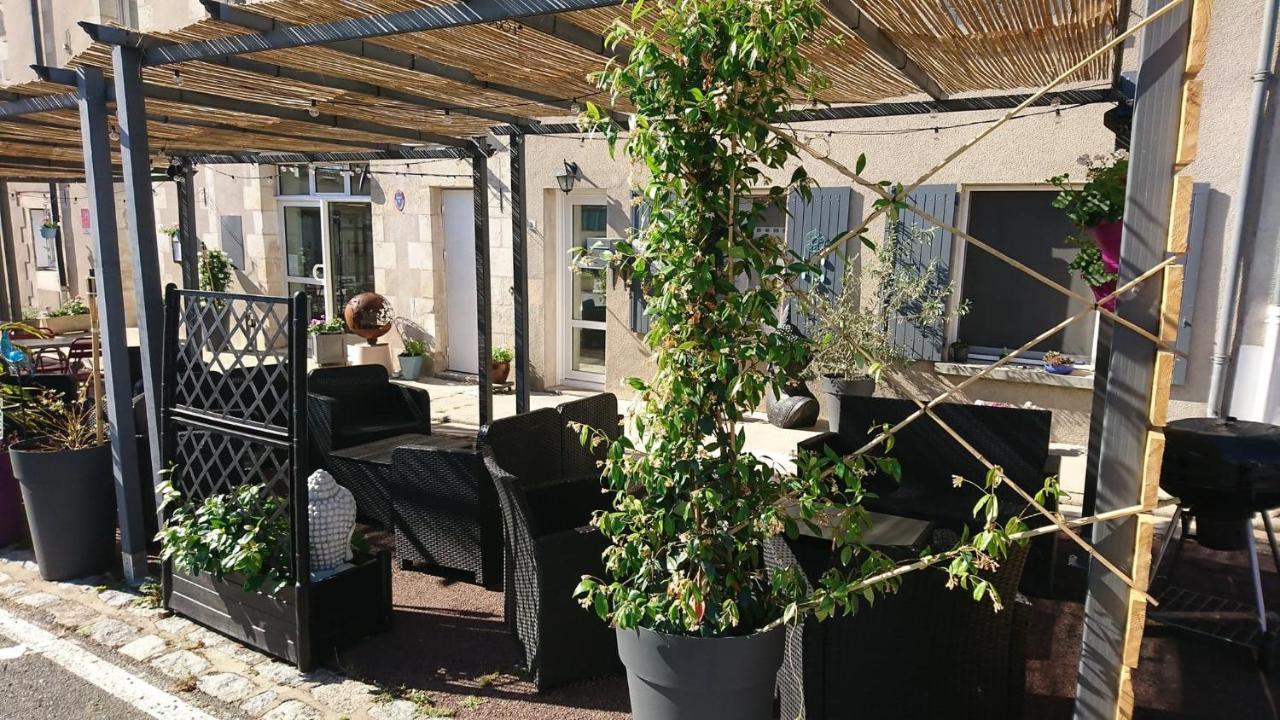 Hotel Les Deux Porches Verrieres  エクステリア 写真